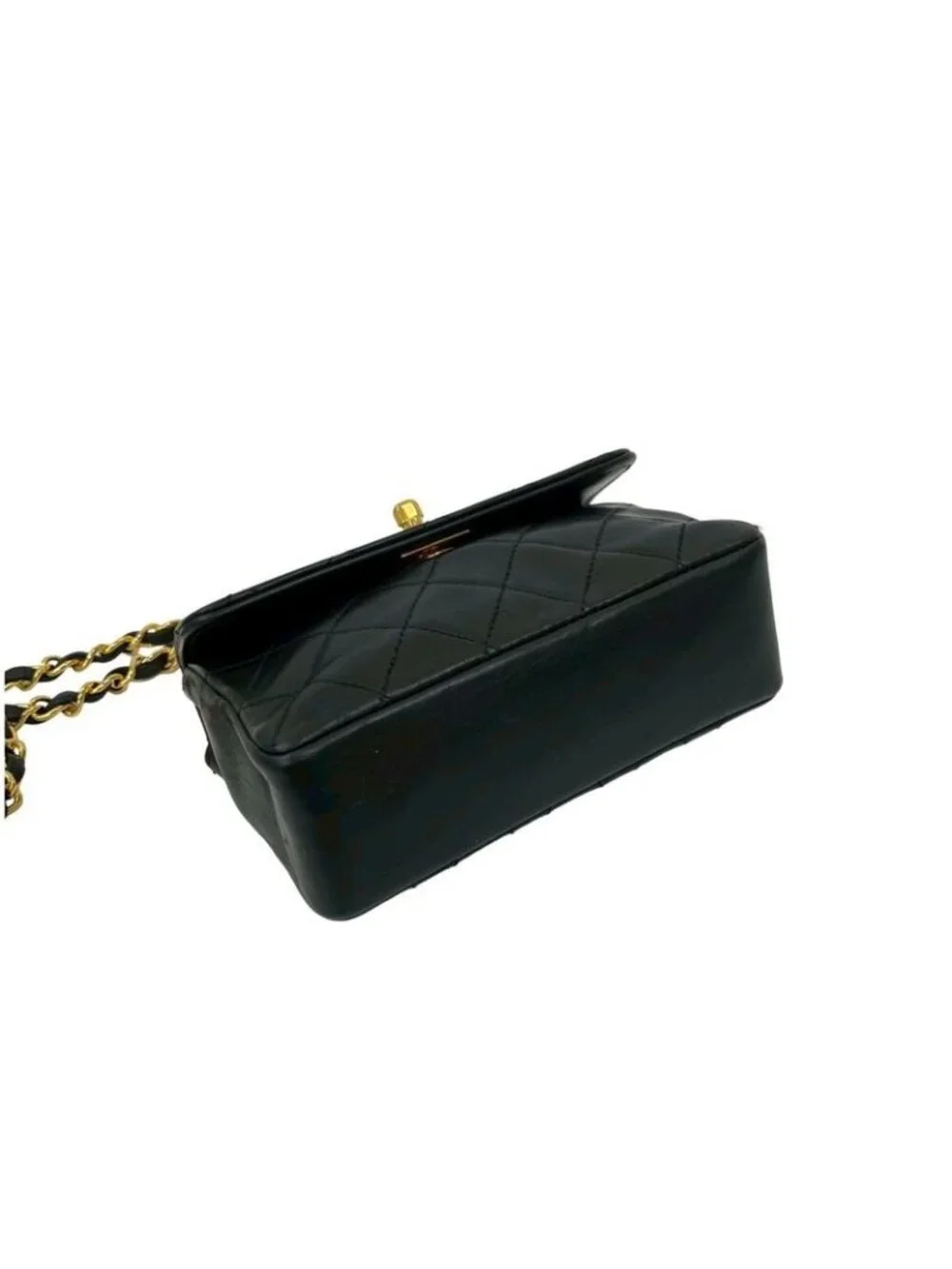 Chanel Quilted CC Logo Lambskin Leather Chain Shoulder Bag - Picture 7 of 9